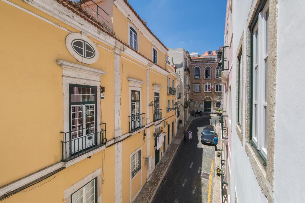 Apartamento Cozy Flat In The Heart Of Alfama Lisboa Exterior foto